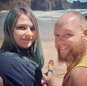 Meet your Posher, Lara